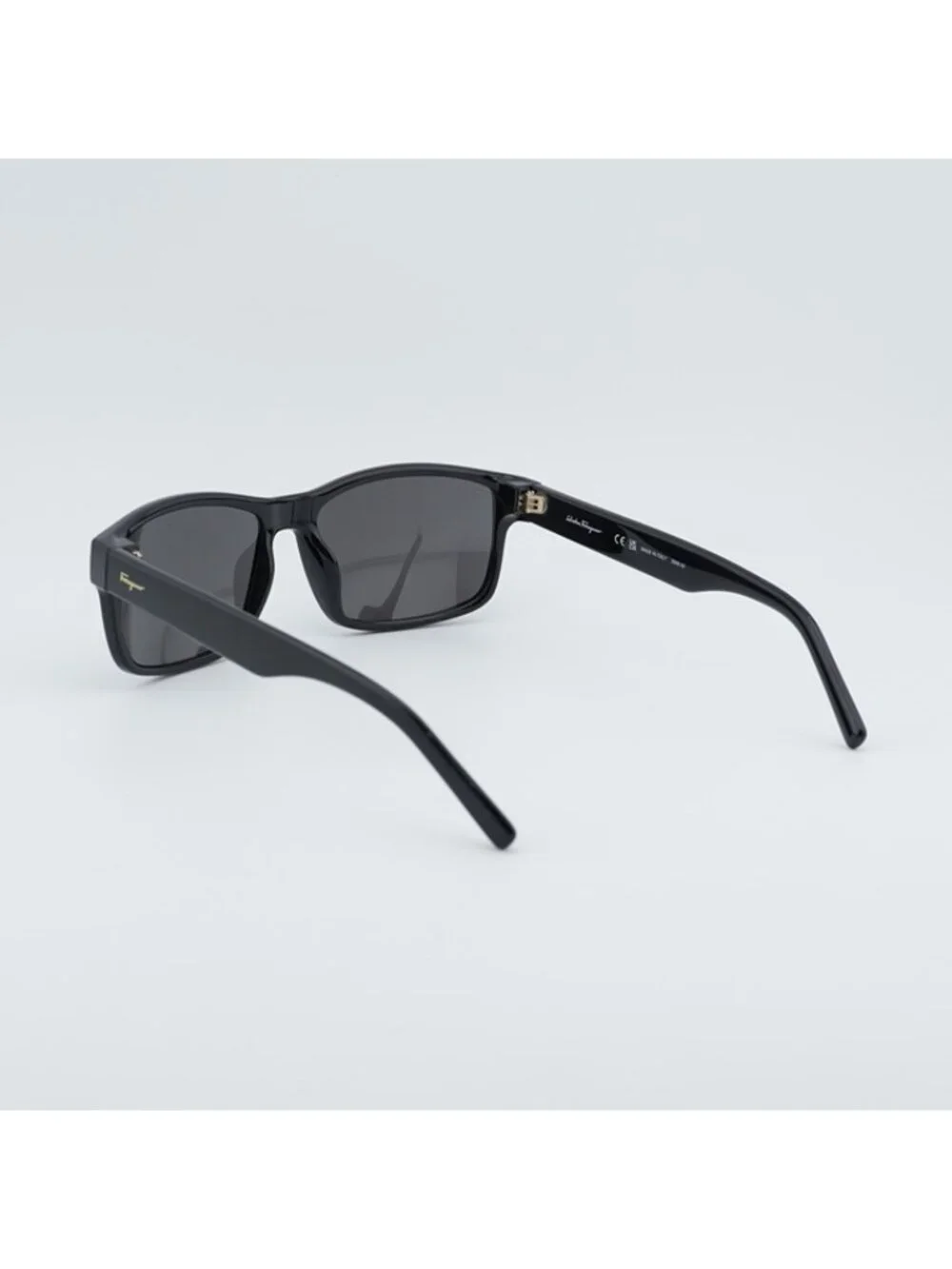 Salvatore Ferragamo SF960S 001 Sunglasses Black Rectangle Frame, Grey Lenses